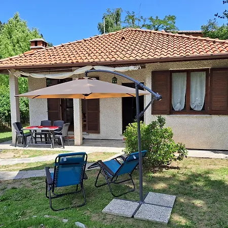 Ferienhaus Singola Con Giardino Ghisallo Zona Bellagio *