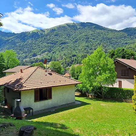 Singola Con Giardino Ghisallo Zona Bellagio Ferienhaus Magreglio