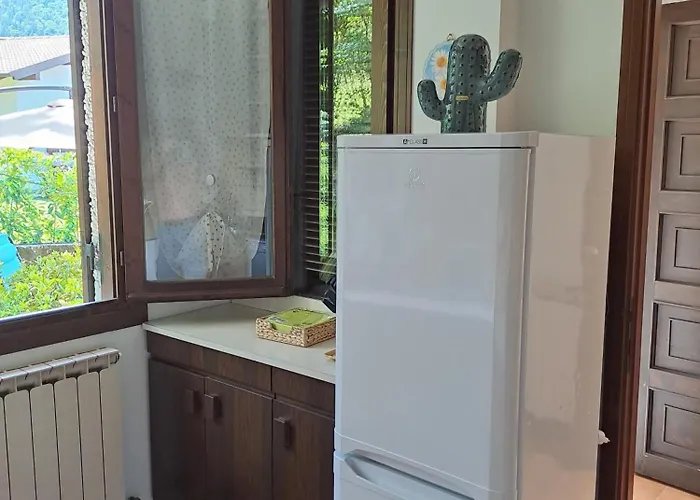 Singola Con Giardino Ghisallo Zona Bellagio Дом отдыха Магрельо